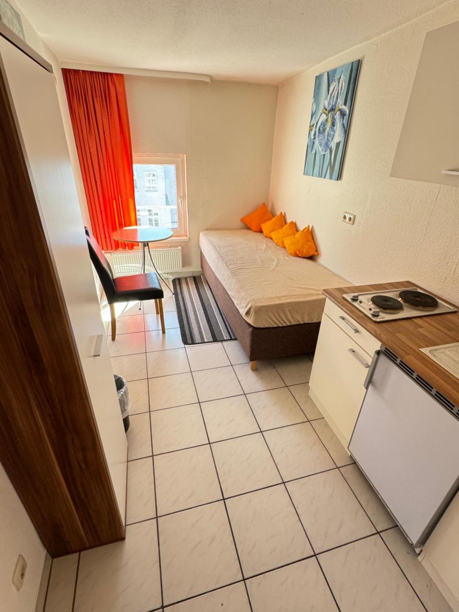 Hotel Aalreuse Rostock Zewnętrze zdjęcie
